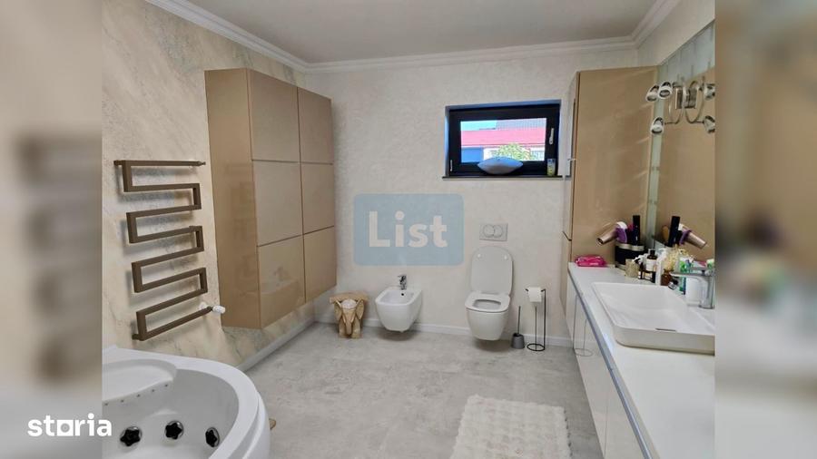 Casă cu 4 camere cu Teren 1000 Mp în Micro 16