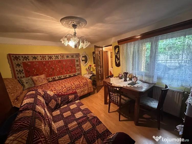 Casă cu 2 camere cu Teren 104 Mp în Central
