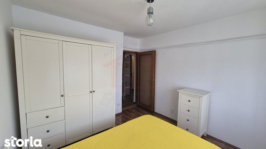 Vanzare apartament 3 camere micro 16 , 60mp, pret 78.000E (negociabil) - 1