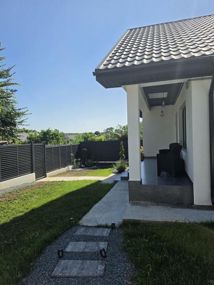 Casă cu 3 camere în Central