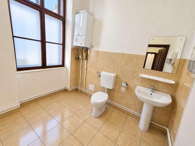 Birou, de 66 mp, în Ultracentral