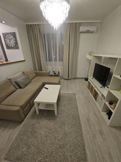 Apartament cu 2 camere decomandat în Olteniței