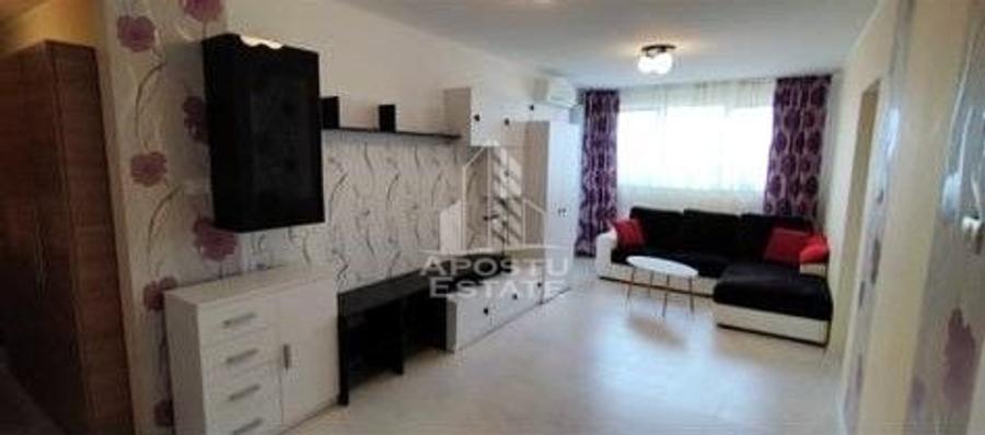 Apartament cu 2 camere decomandat, mobilat în Romanilor