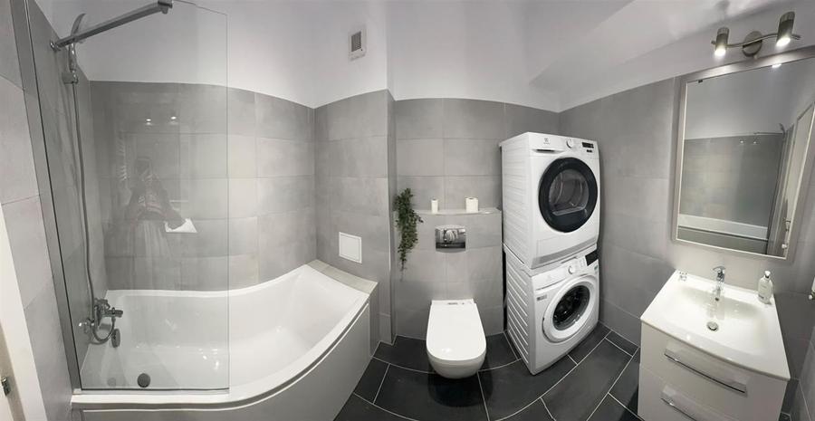 Apartament cu 2 camere decomandat, mobilat în Podu Roș