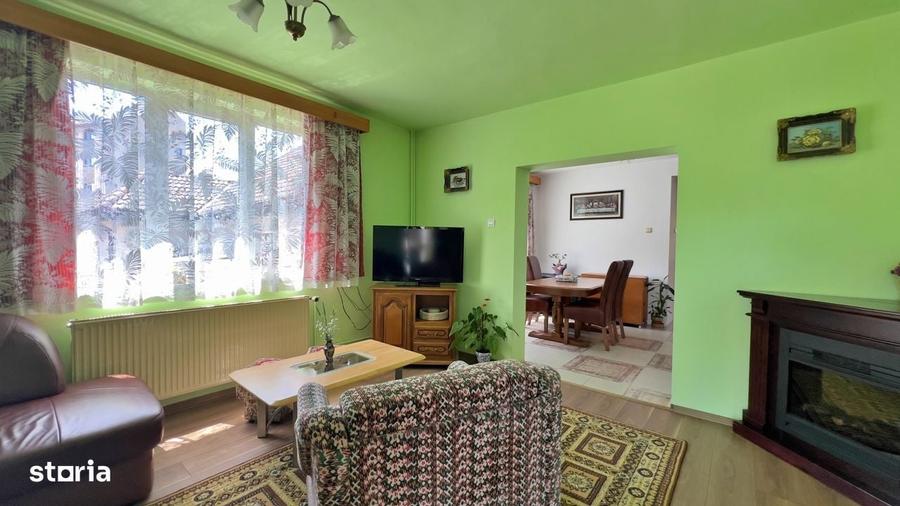 Casă cu 4 camere în Ultracentral
