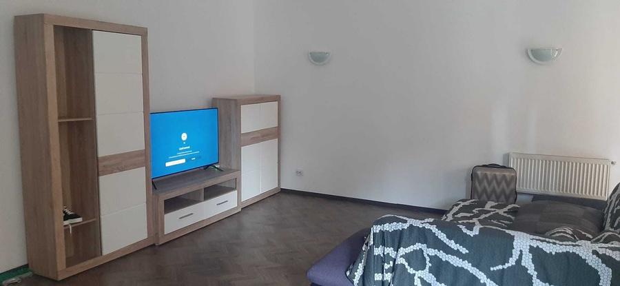 Garsonieră decomandată în Drumul Taberei