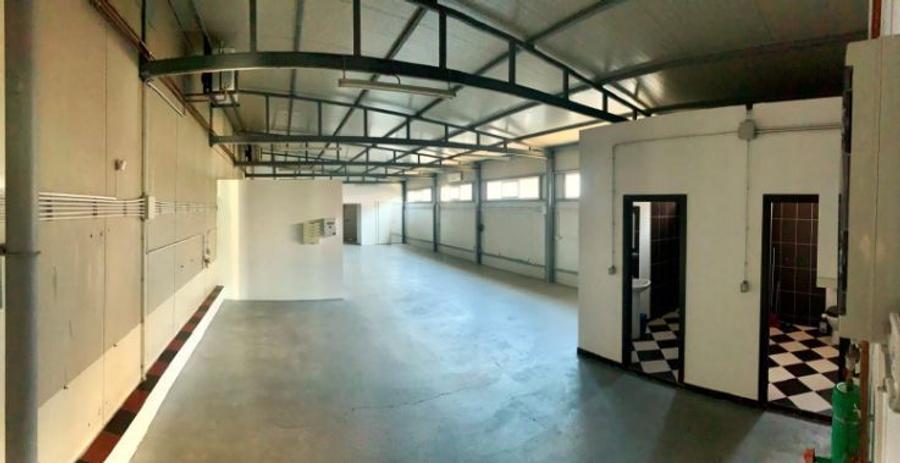 Spațiu comercial, de 430 mp, în Popești-Leordeni