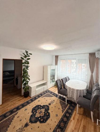 Apartament cu 2 camere semidecomandat în Rogerius