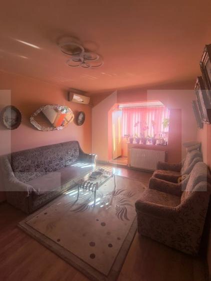 Apartament cu 3 camere decomandat în Bd. A.I.Cuza