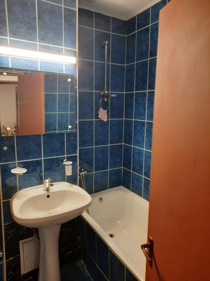 Garsonieră decomandată în Drumul Carului