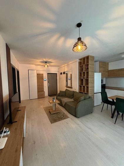 Apartament cu 2 camere decomandat în Centură
