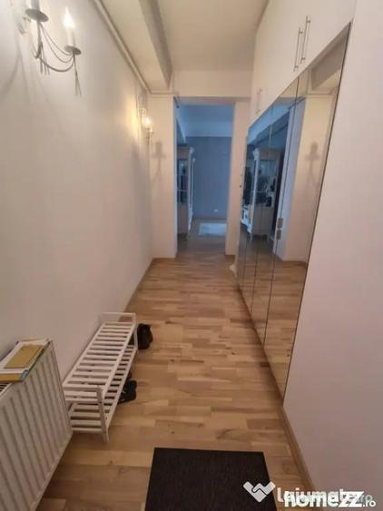 Apartament cu 3 camere semidecomandat în Ultracentral