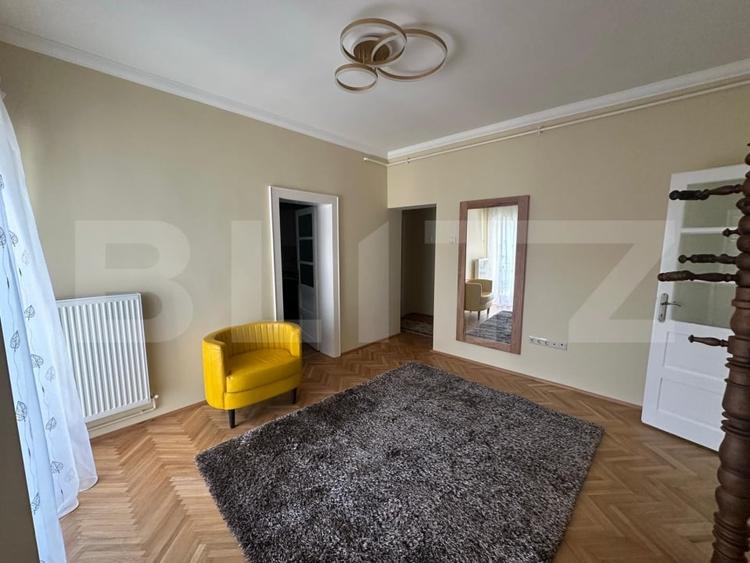 Apartament cu 4 camere decomandat, mobilat în Titulescu