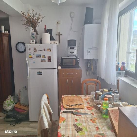 Apartament cu 2 camere, mobilat în Micești