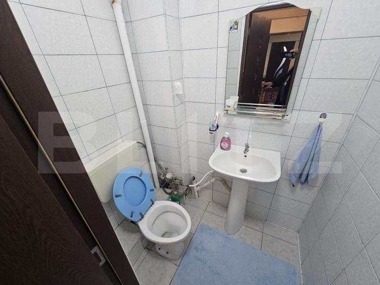 Apartament cu 4 camere semidecomandat, mobilat în Beclean
