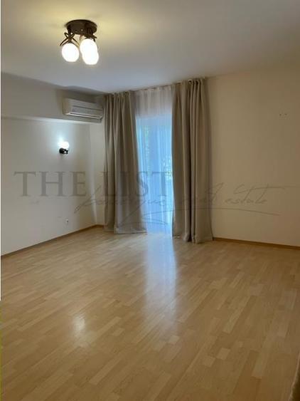 Duplex cu 7 camere cu Teren 360 Mp în Iancu Nicolae