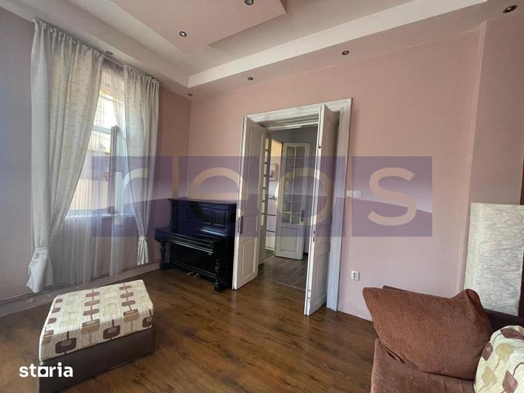 Apartament cu 3 camere semidecomandat în Coșbuc