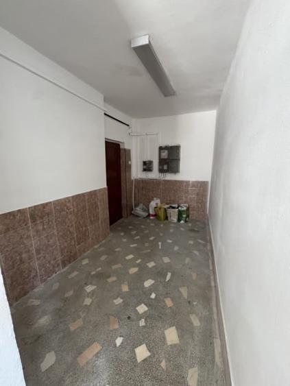 Casă individuală cu 4 camere cu Canalizare în B-dul București