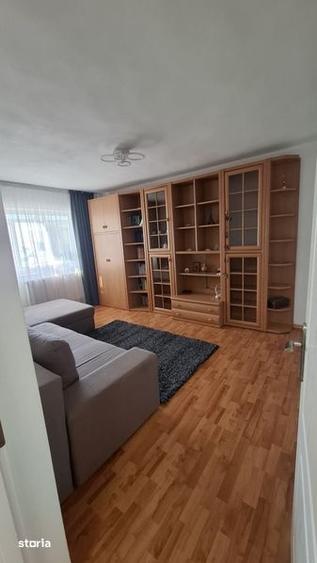 Apartament cu 2 camere decomandat în Micro 5