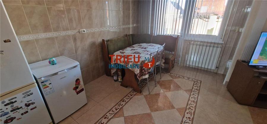 Casă individuală cu 5 camere cu Canalizare în Bărăbanț
