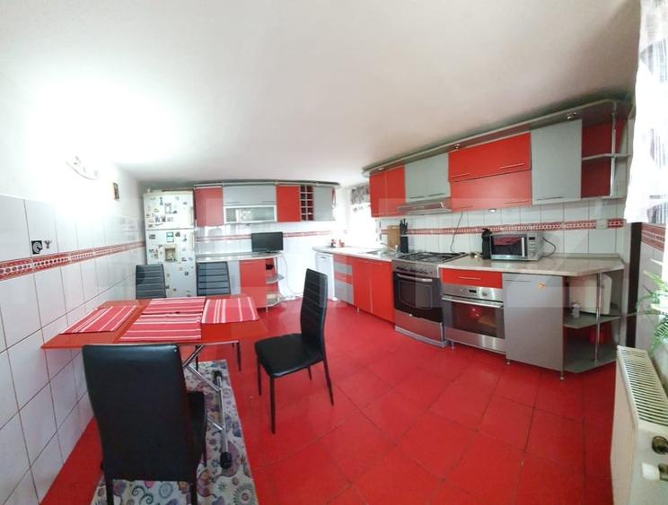 Casa în Vatra Dornei, 176 mp - 4