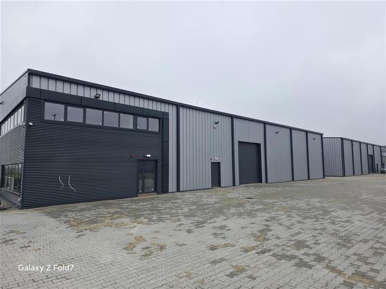 Spațiu industrial, de 3,000 mp, în Mogoșoaia