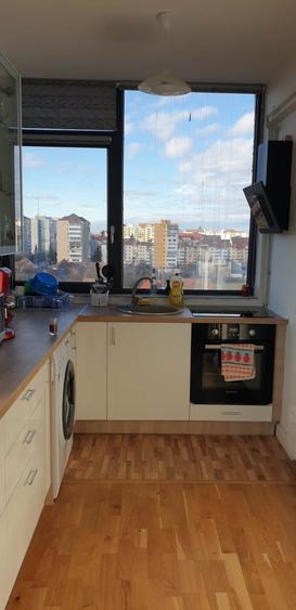 Apartament cu 3 camere semidecomandat în Mihai Viteazul