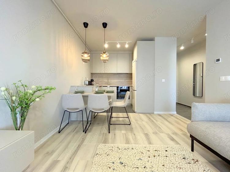 Apartament cu 2 camere decomandat în Lipovei
