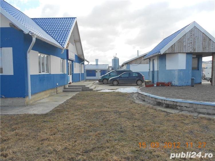 Spațiu comercial, de 3,800 mp, în Periferie