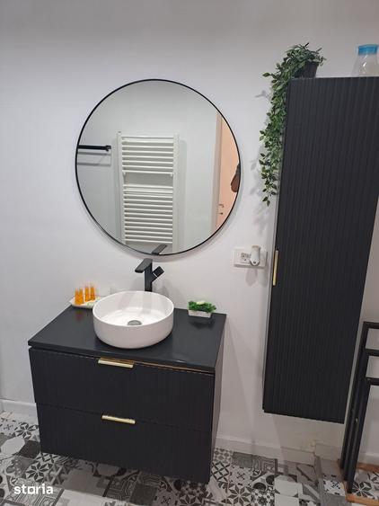 Apartament cu 2 camere semidecomandat în Centrul Istoric