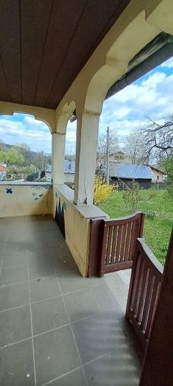 Casă individuală cu 5 camere cu Teren 2671 Mp în Plaiu (Provița de Sus)
