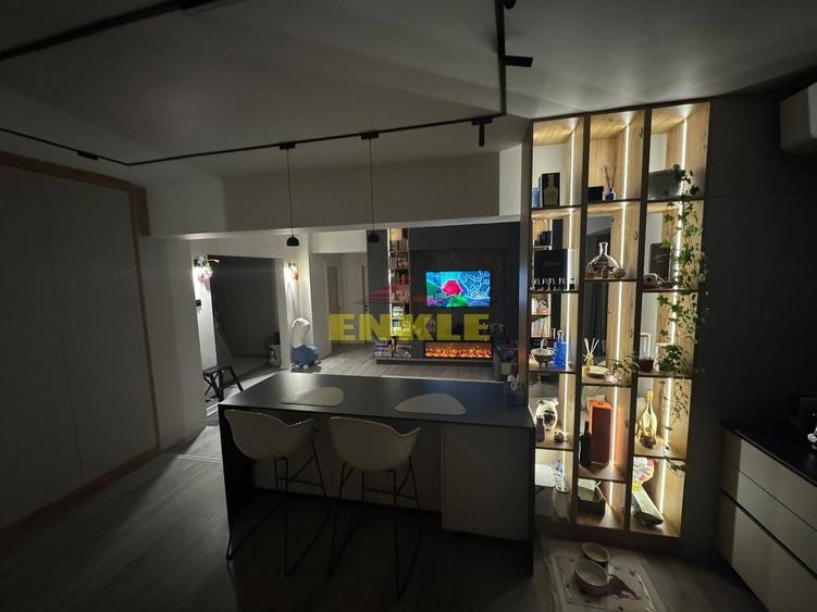 De vânzare – Apartament 4 camere, 102 mp, zona Bazar - 12