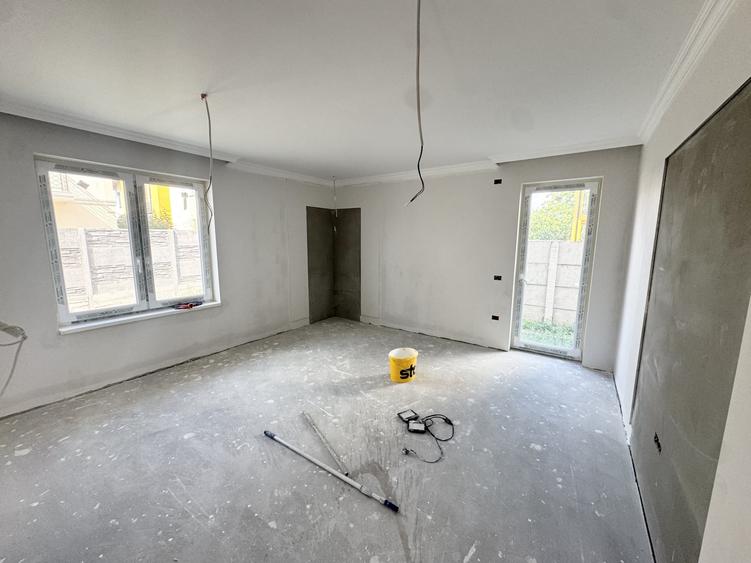 Apartament cu 2 camere decomandat în Giroc