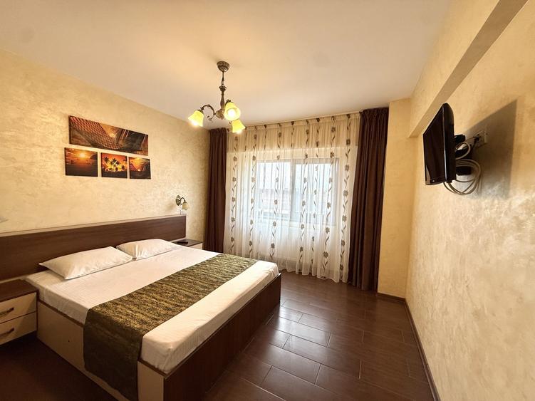 Apartament cu 3 camere decomandat, mobilat în Faleza Nord