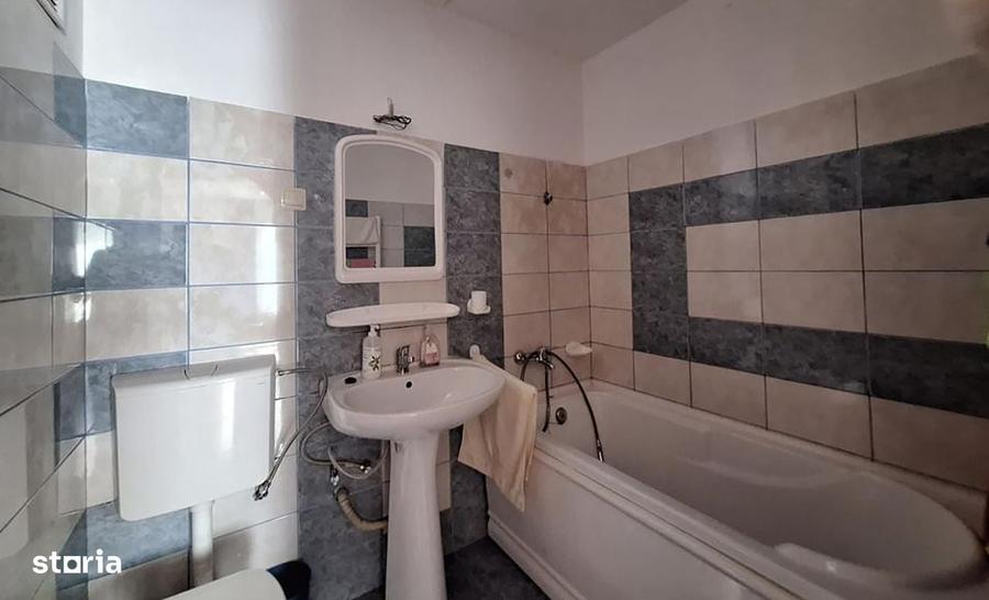 Apartament cu 2 camere decomandat în Florești