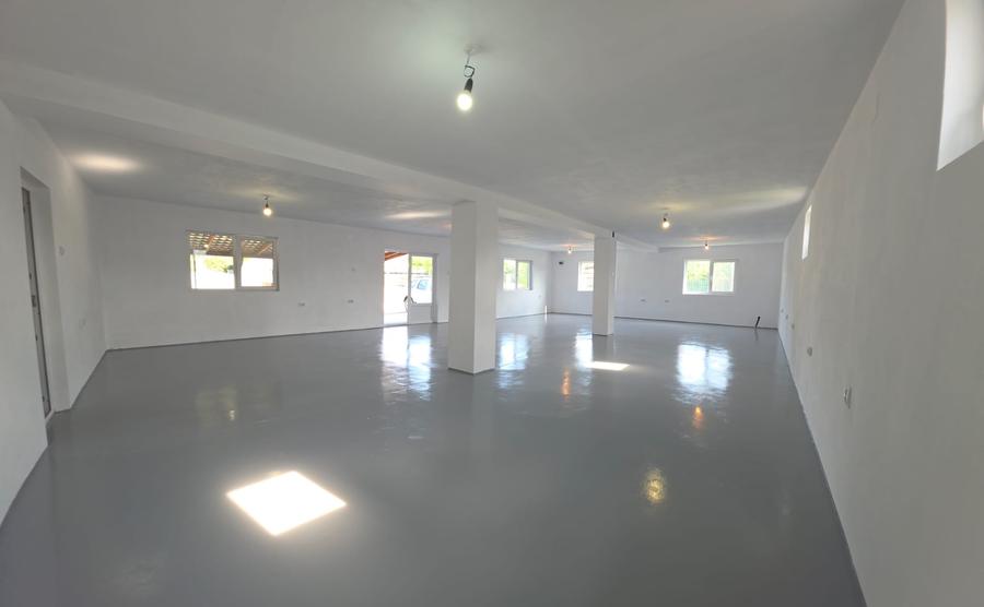Spațiu comercial, de 115 mp, în Varlaam