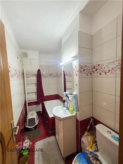 Garsonieră decomandată în Central