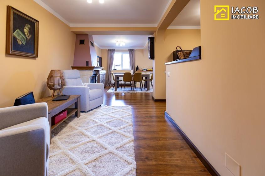 Casă cu 4 camere în Măgura