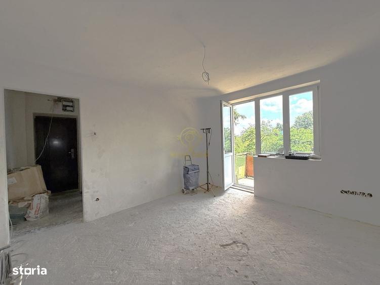 Apartament cu 4 camere decomandat în Cloșca