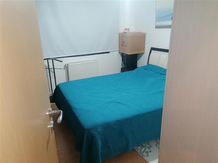 Apartament cu 4 camere decomandat în Soarelui