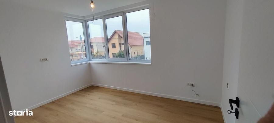 Casă cu 3 camere cu Teren 370 Mp în Moșnița Nouă