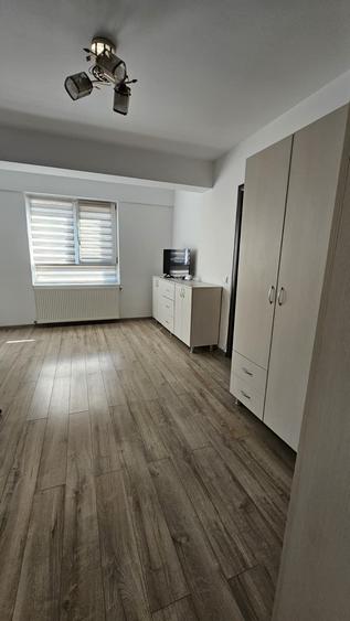 Garsonieră decomandată în Cug — fotografia 1