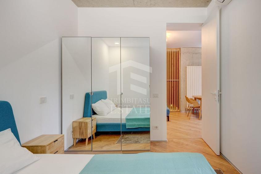Apartament cu 4 camere semidecomandat, mobilat în Barbu Văcărescu