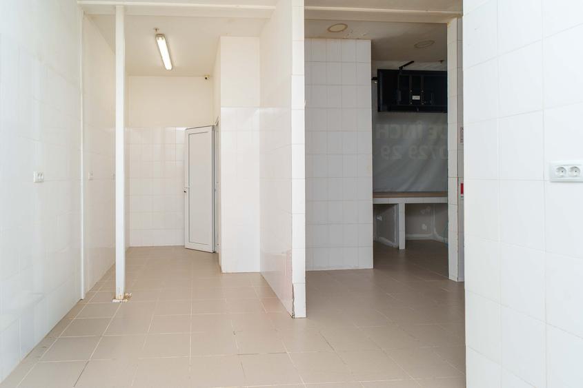 Spațiu comercial, de 90 mp, în Baza 3