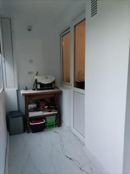 Apartament cu 2 camere decomandat în Pajura