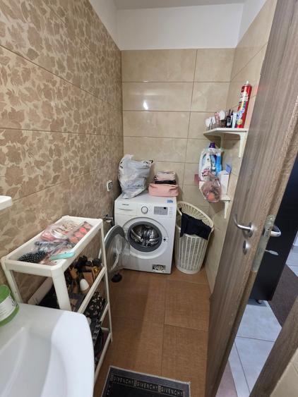 Apartament cu 3 camere semidecomandat, mobilat în 1 Decembrie 1918