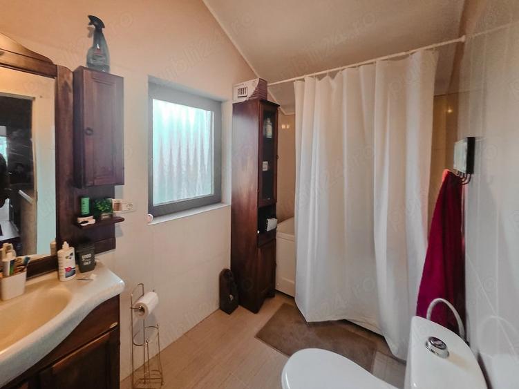 Casă cu Teren 300 Mp în Giroc