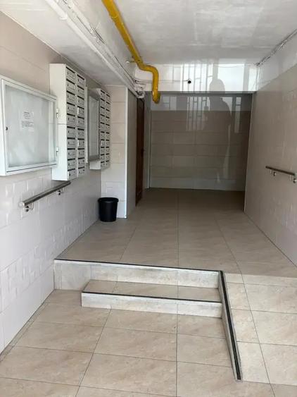 Apartament cu 3 camere decomandat, mobilat în Pantelimon