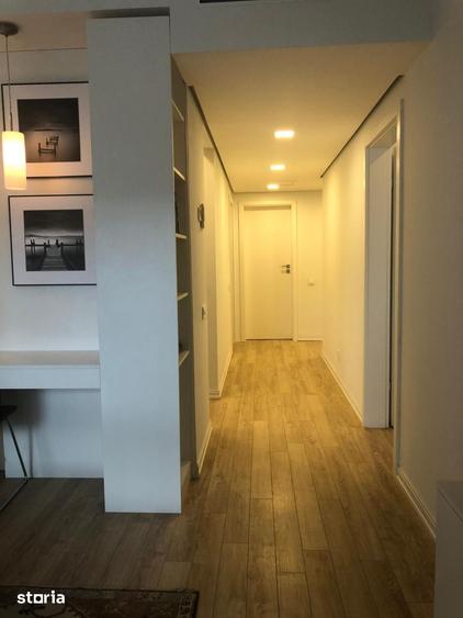 Apartament cu 3 camere în Plopilor