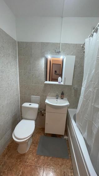 Apartament decomandat în Drumul Taberei